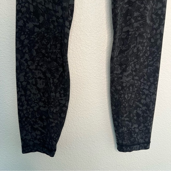 Lululemon Align Pant II 25" Wild Thing Camo Deep Coal Multi 2 - Picture 15 of 16